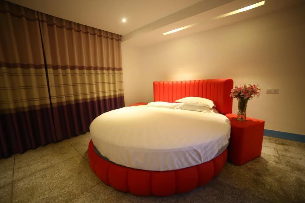 Luoyang Heartland International Youth Hostel ภายนอก รูปภาพ